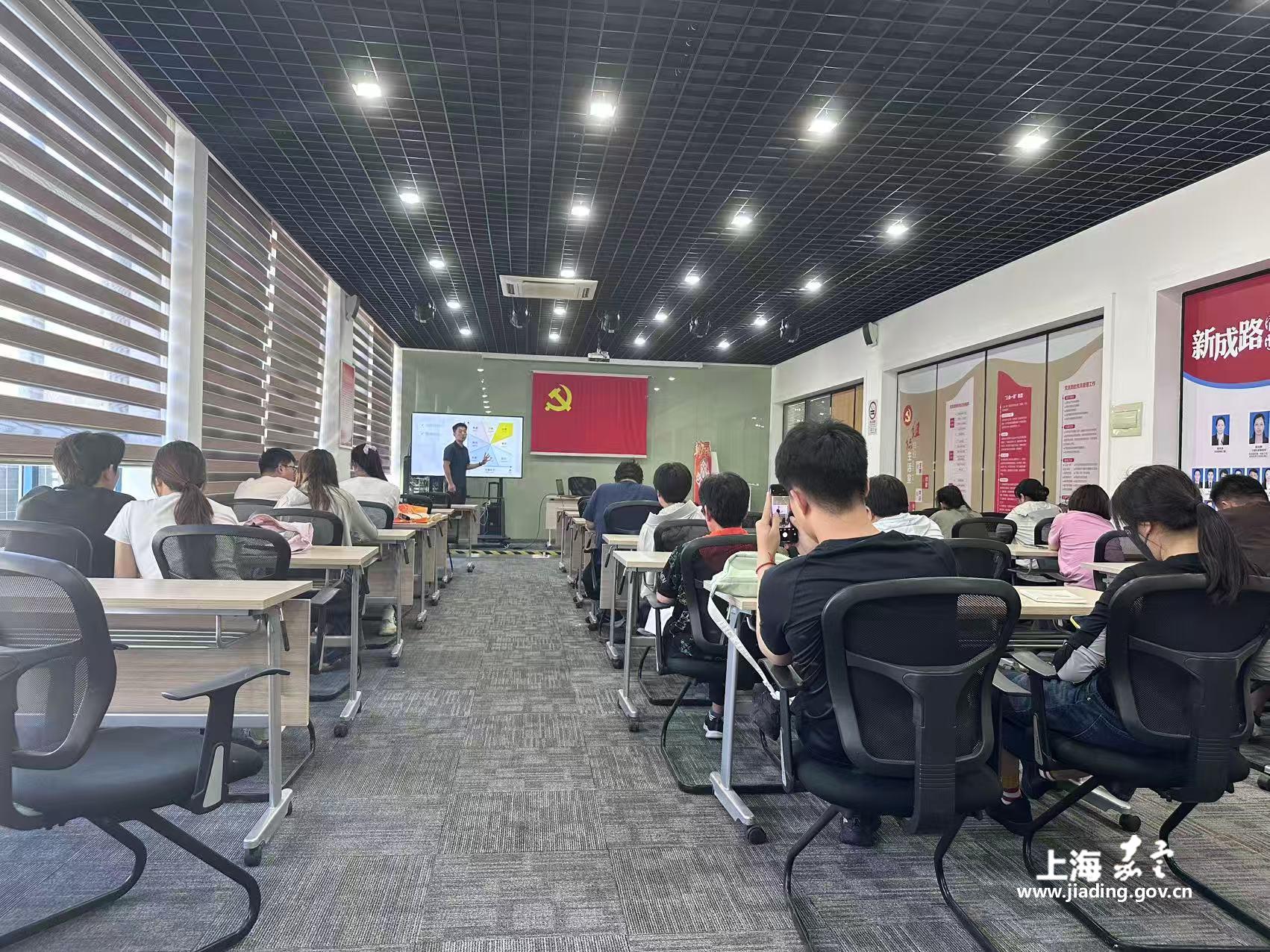 142670d6fbf24d2b9b35244fb8d37c4a.jpg 142670d6fbf24d2b9b35244fb8d37c4a.jpg