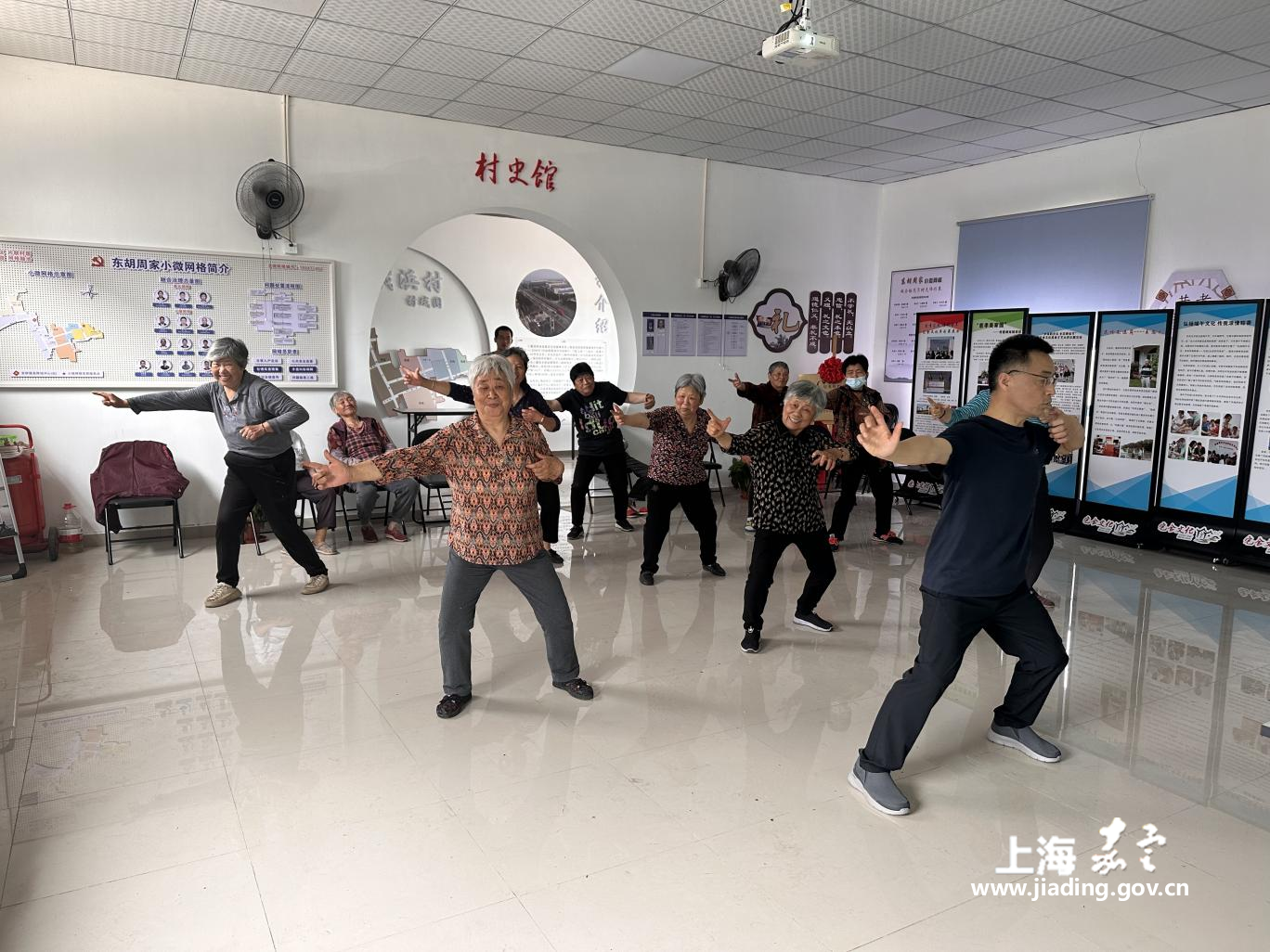 8b2f2afc6304438d90de25a4fd6d18e3.png
