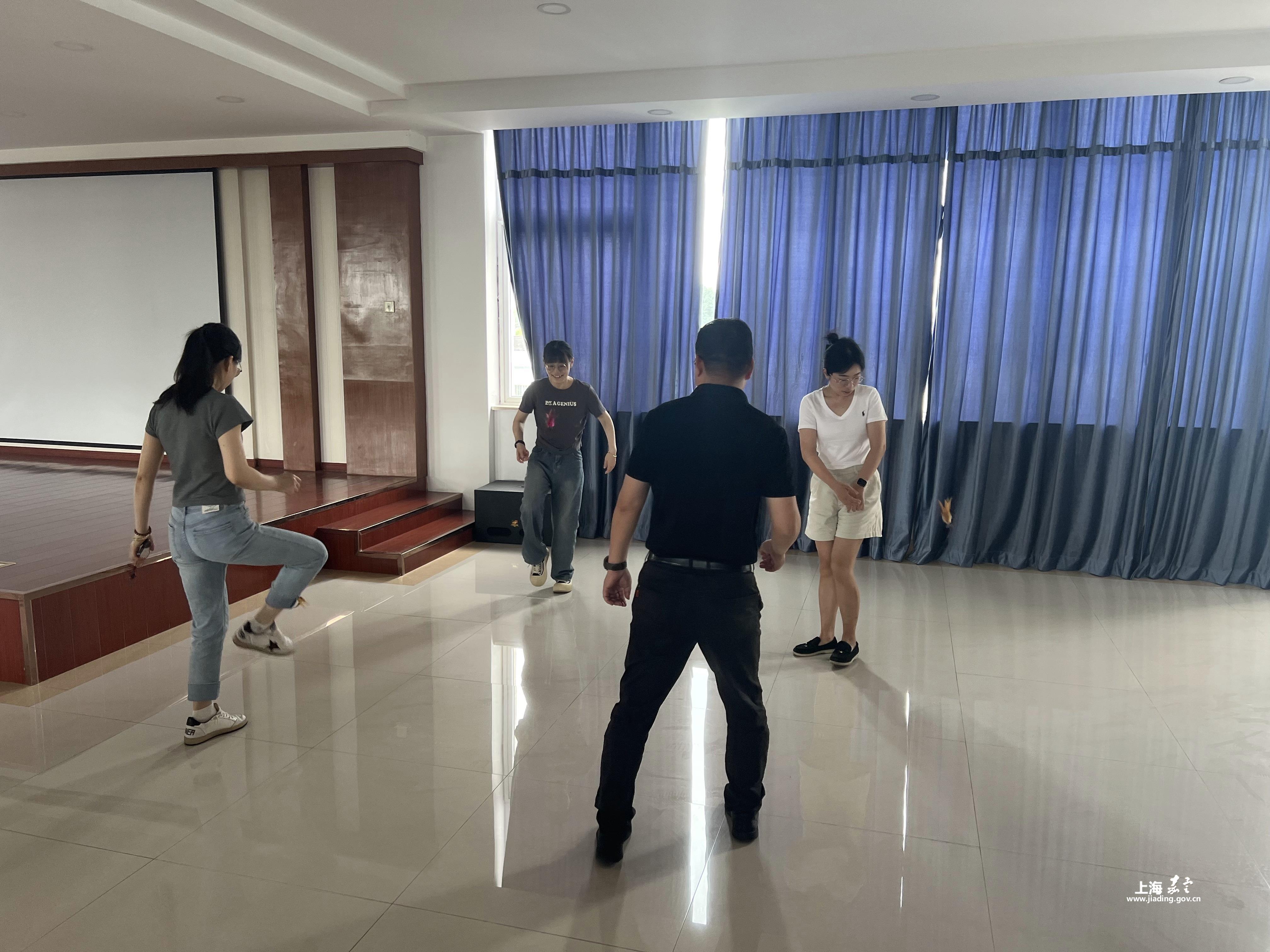 ce1b11ed87da45e590c156469af1ba57.jpg
