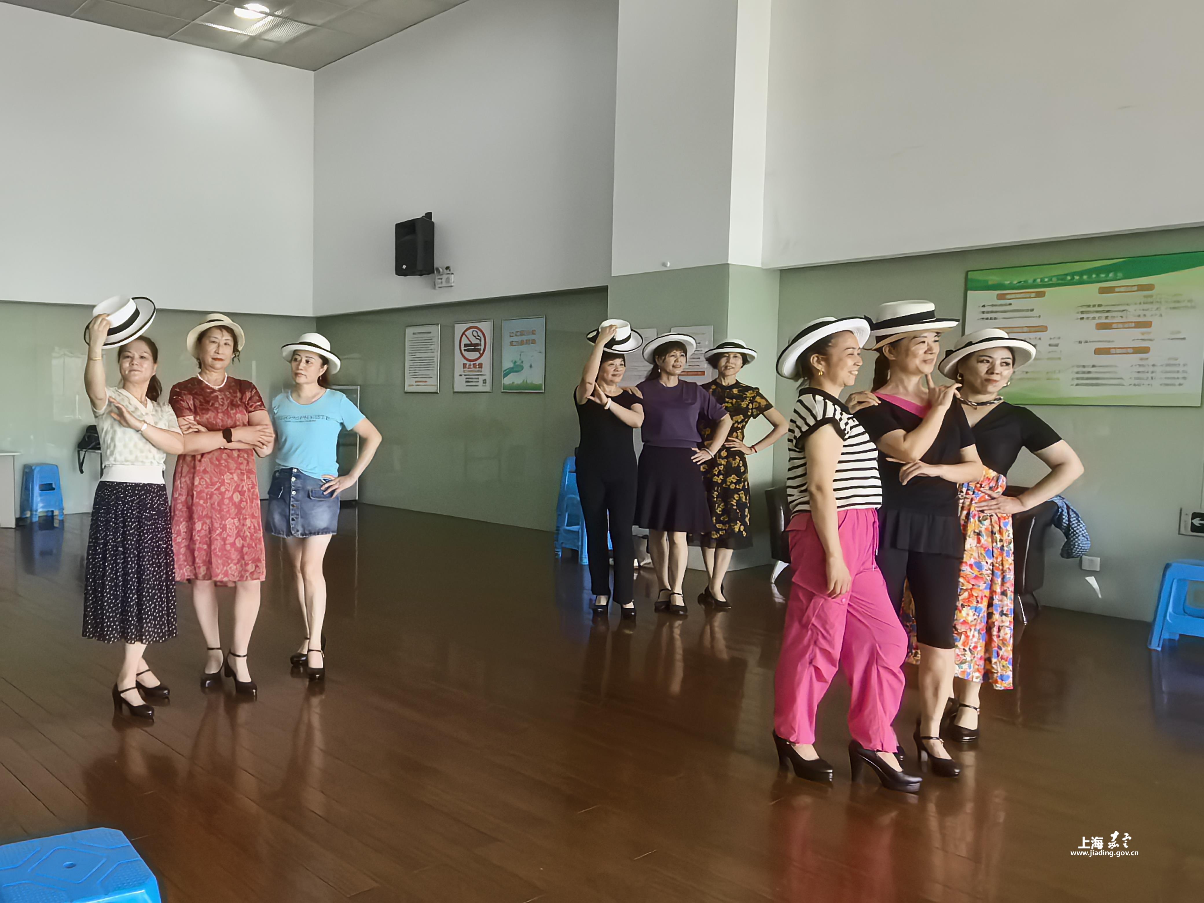 d4b7fcda75064dbc97163421587cd4e3.jpg